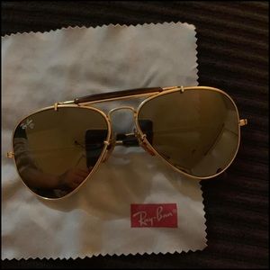 Ray-Ban